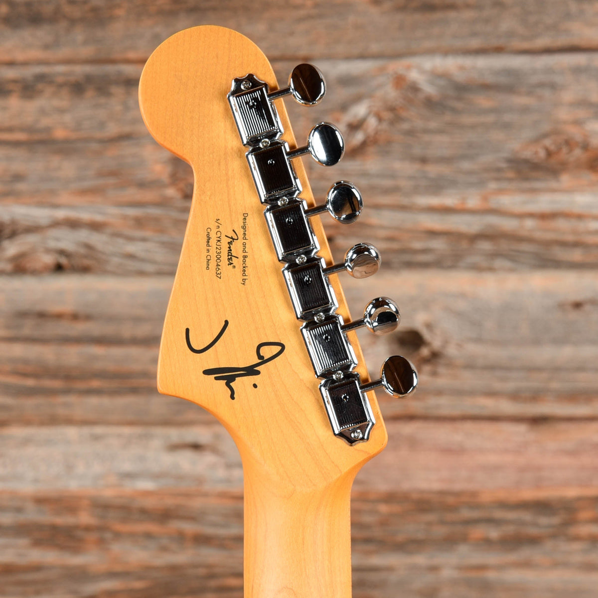 Squier J Mascis Signature Jazzmaster Vintage White 2023 - View 7 | MusicMarket