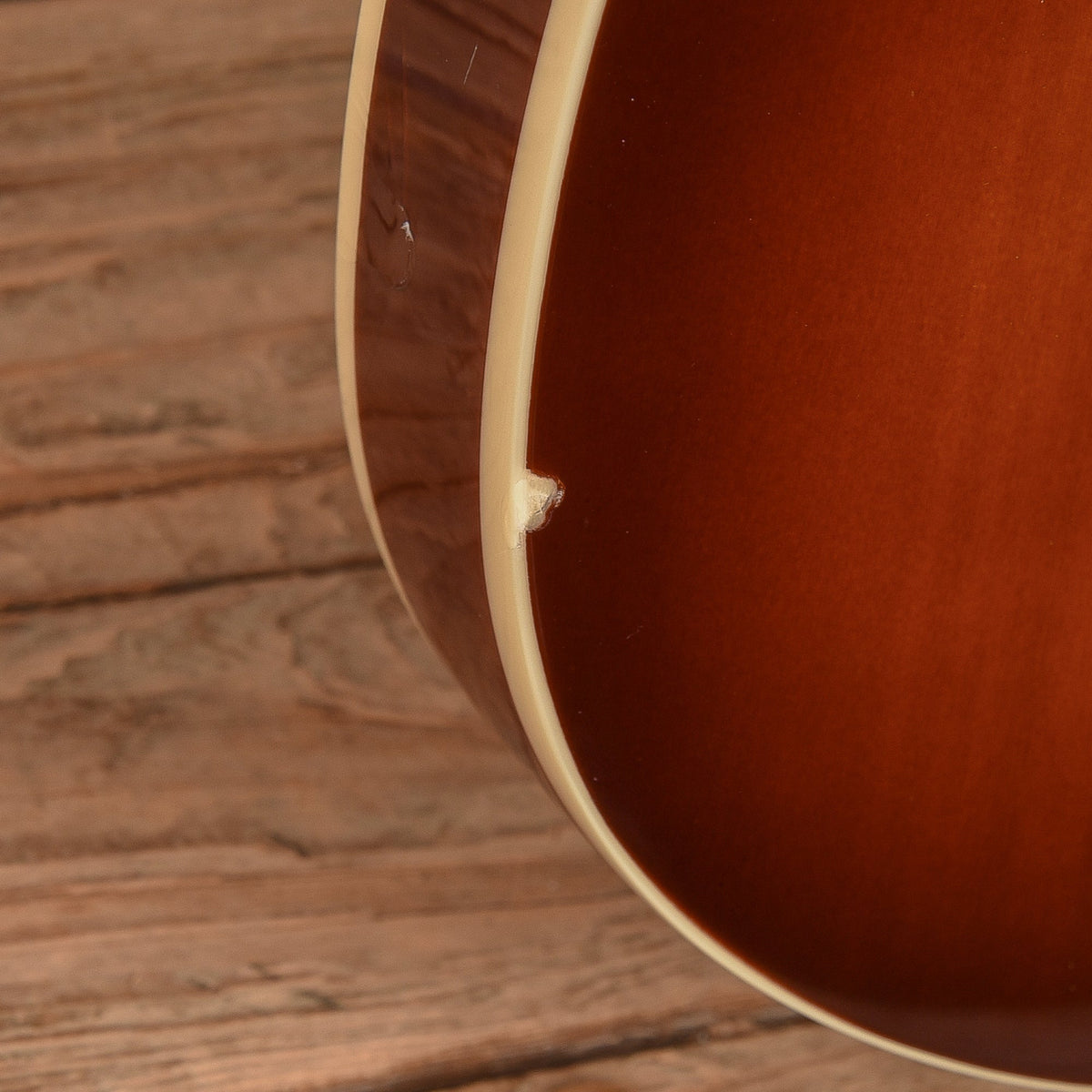 Squier Paranormal Custom Nashville Stratocaster Chocolate 2-Color Sunburst - View 8 | MusicMarket