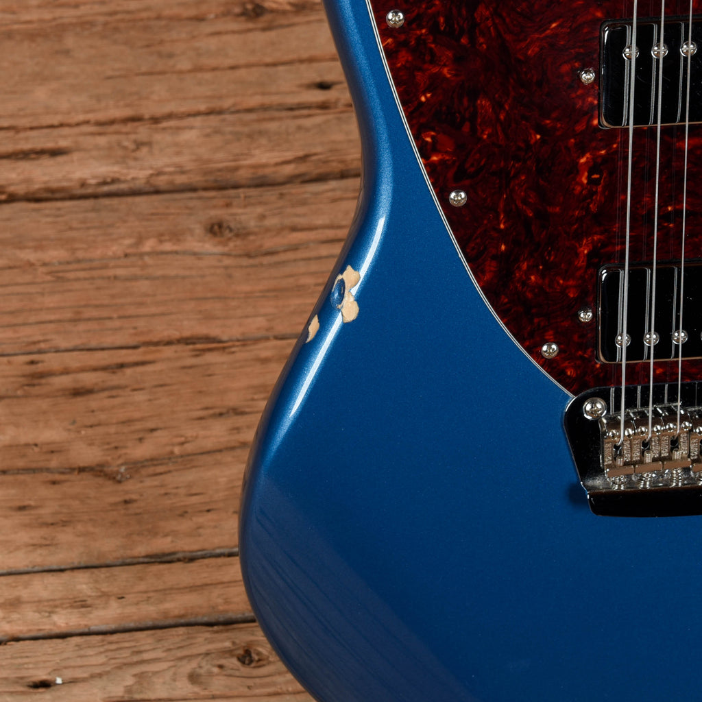 Squier Paranormal Toronado Lake Placid Blue 2020 - View 9 | MusicMarket