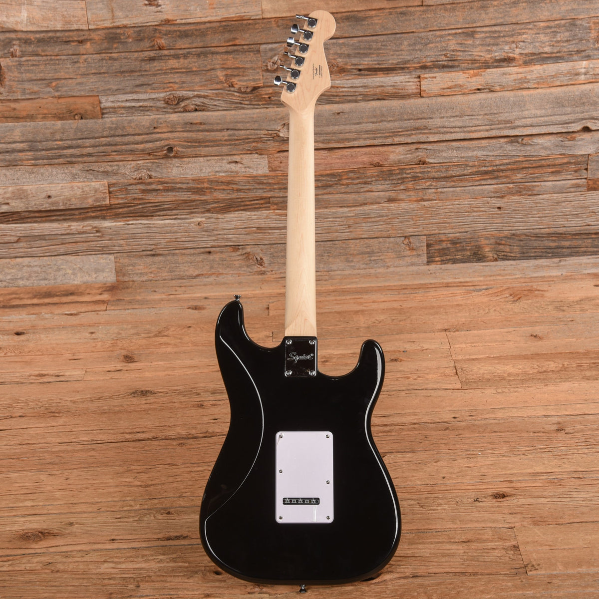 Squier Sonic Stratocaster Black LEFTY - View 5 | MusicMarket