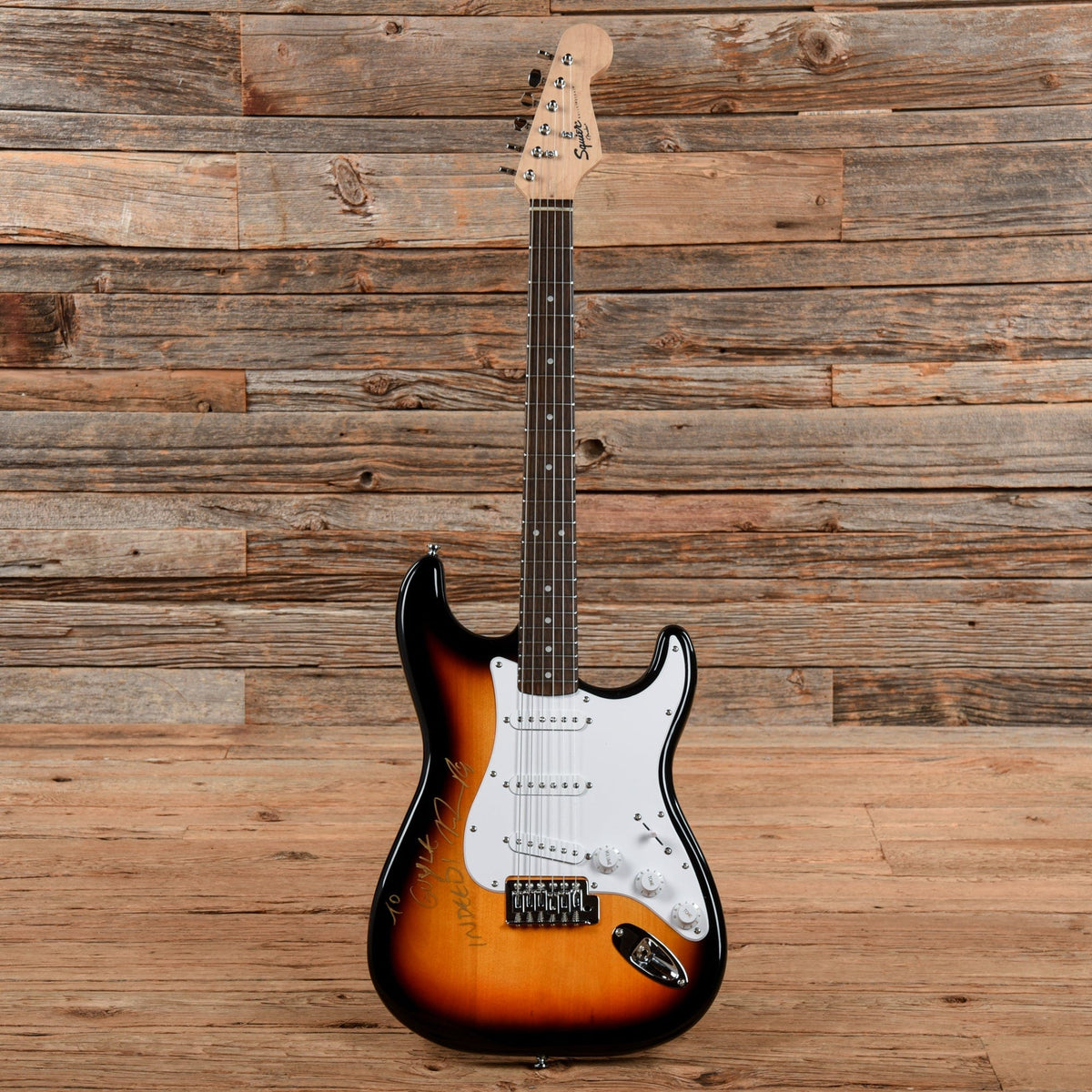 Squier Stratocaster Sunburst 2010 - View 4 | MusicMarket