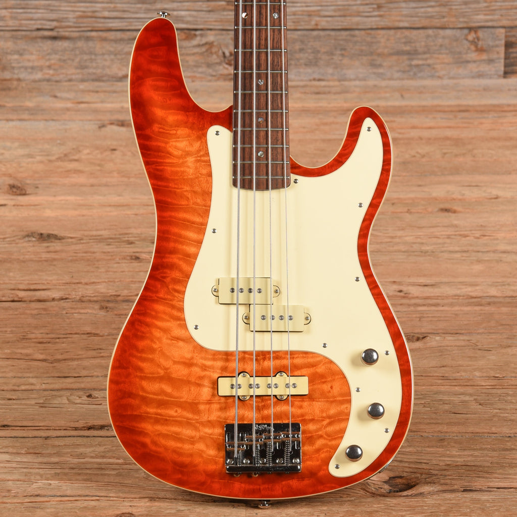 St. Blues King Bass Sunburst - MusicMarket