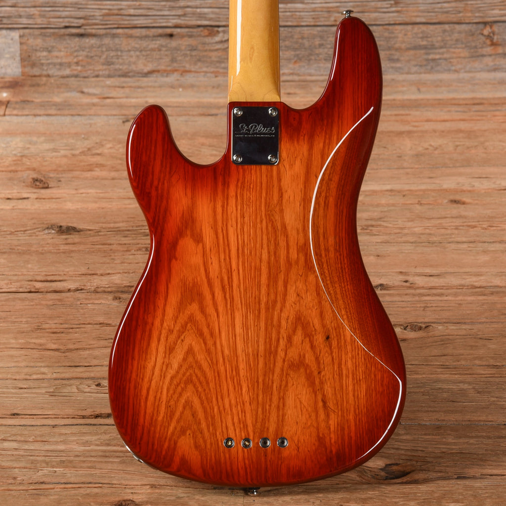 St. Blues King Bass Sunburst - View 3 | MusicMarket
