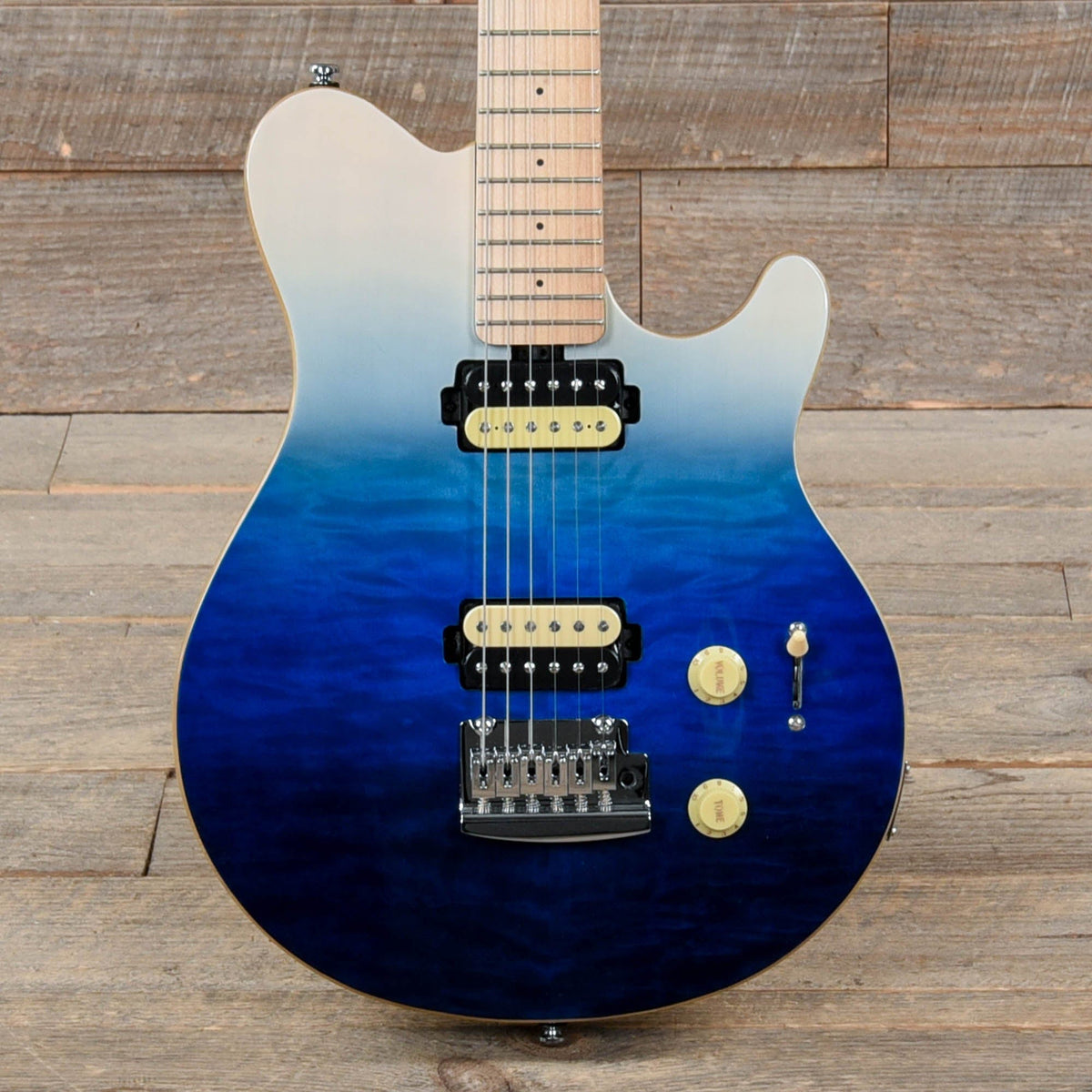 Sterling by Music Man Axis Spectrum Blue - MusicMarket