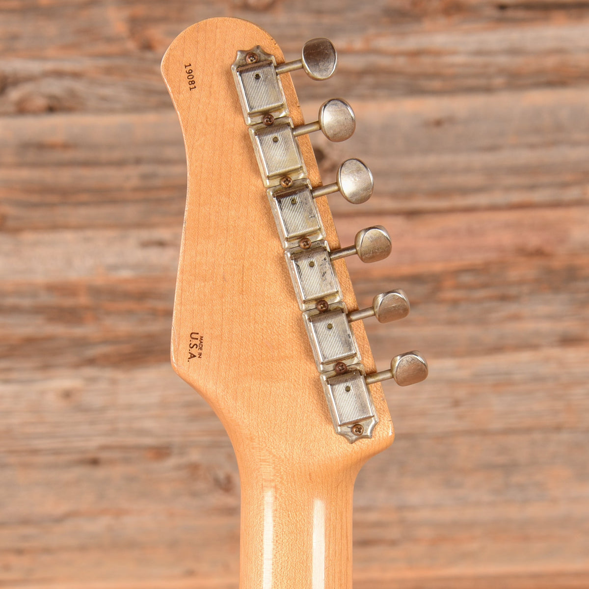 Suhr Classic Antique Sunburst 2012 - View 7 | MusicMarket