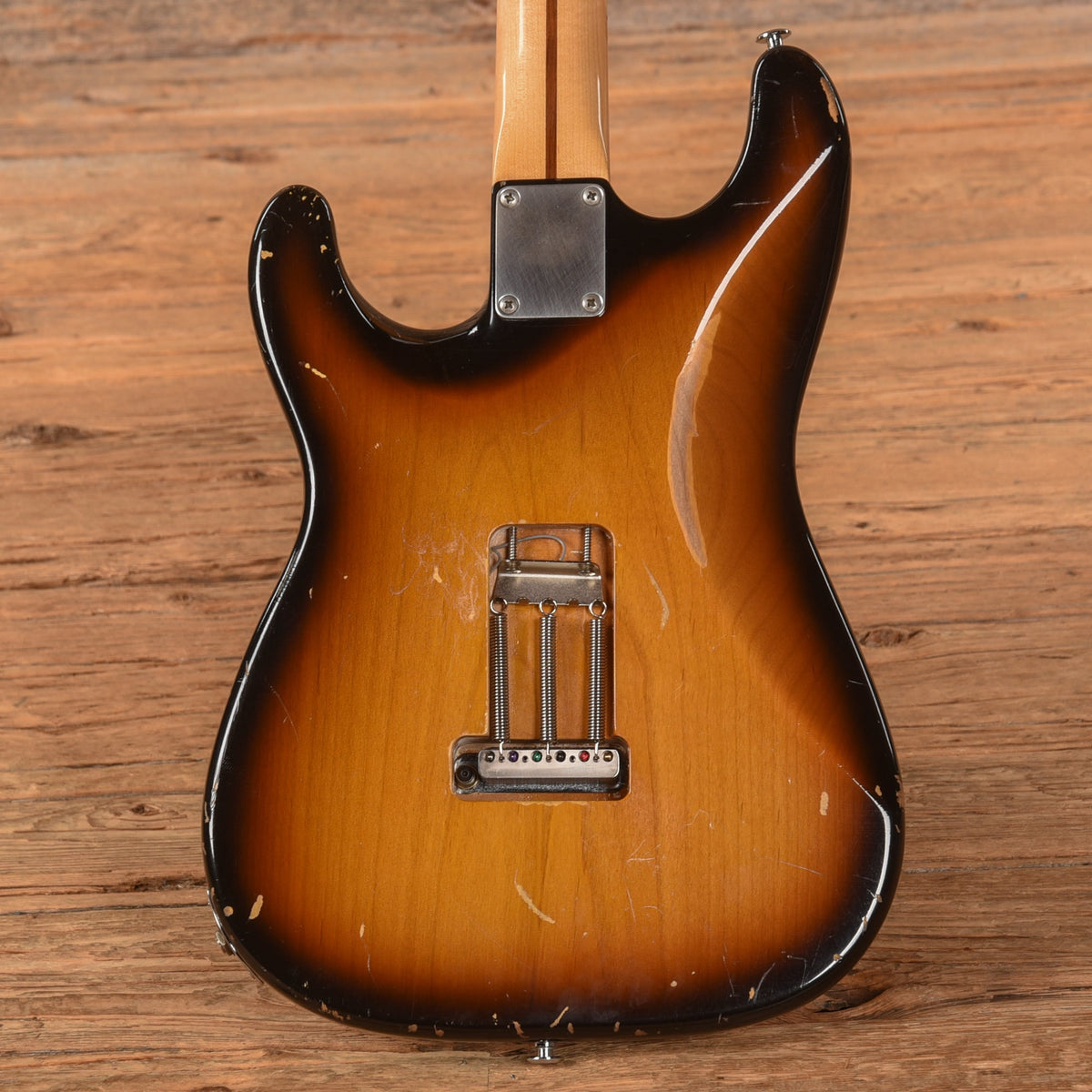 Suhr Classic Antique Sunburst 2012 - View 3 | MusicMarket