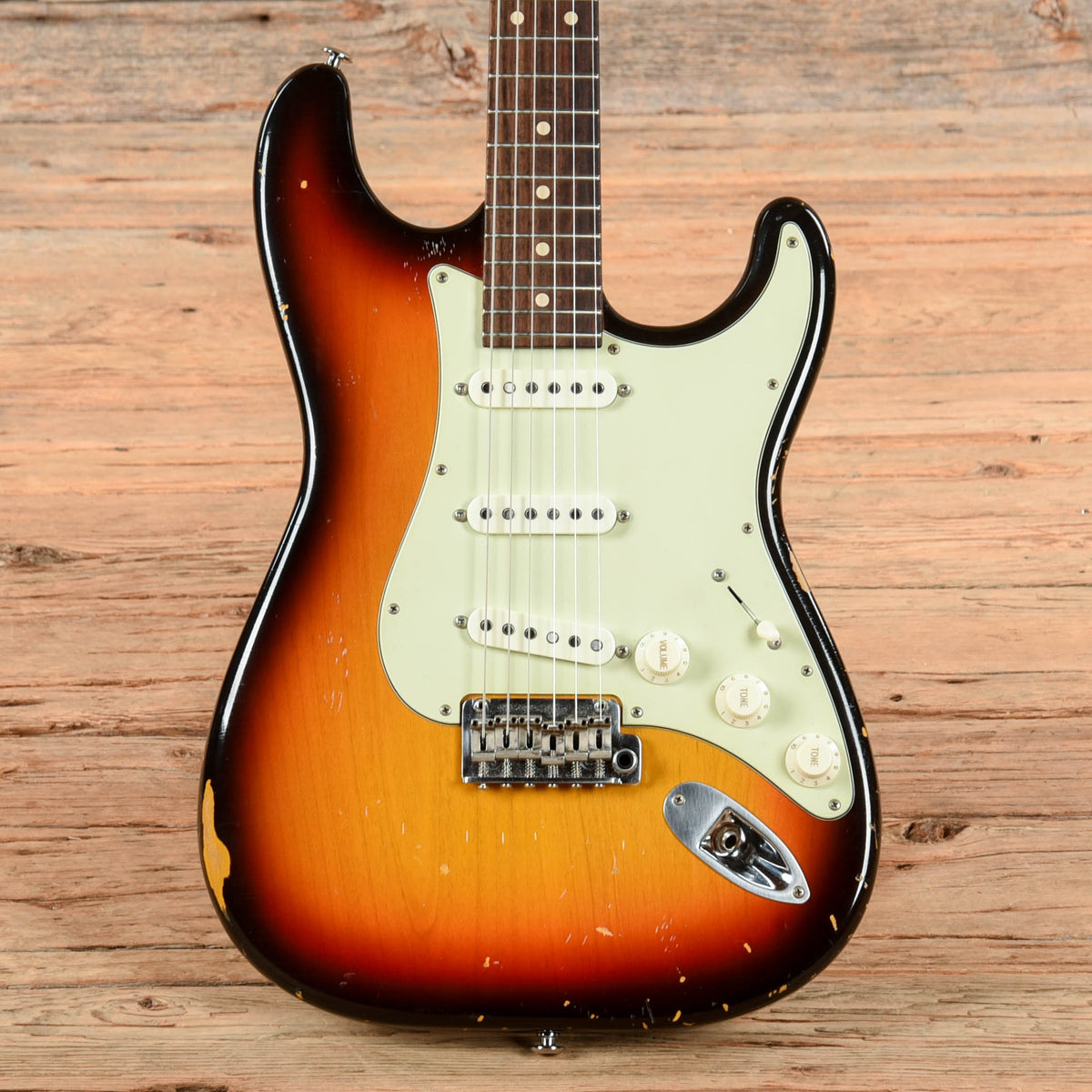 Suhr Classic S Antique Sunburst - MusicMarket