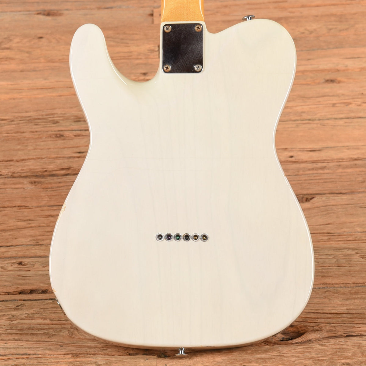 Suhr Classic T Antique White 2017 - View 3 | MusicMarket