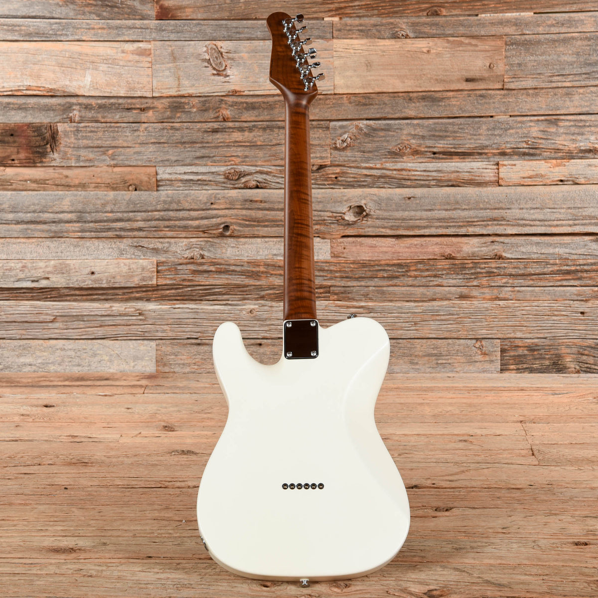 Suhr Classic T Satin White 2024 - View 5 | MusicMarket