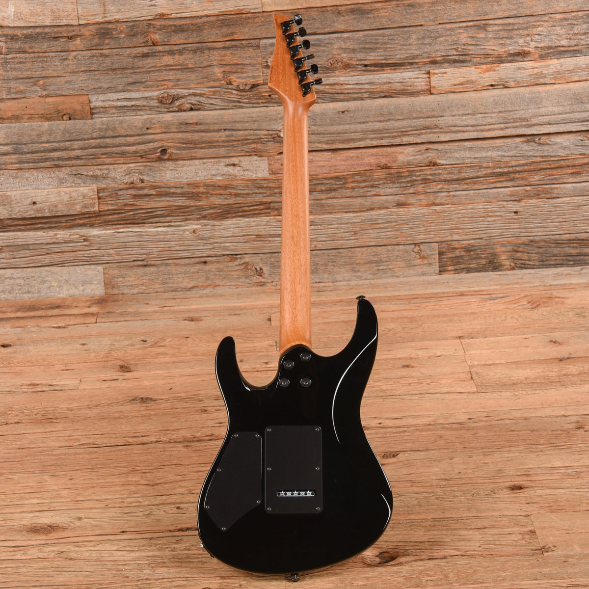 Suhr Custom Modern Purple Burst 2025 - View 5 | MusicMarket