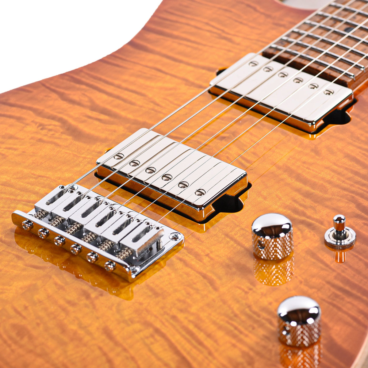 Suhr Custom Modern Set Neck Suhr Burst w/CME-Selected Angel Quilt Maple Top - View 10 | MusicMarket