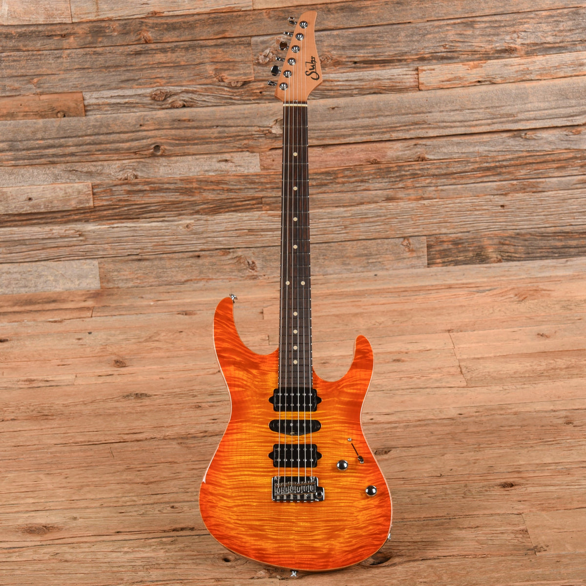 Suhr Modern Custom Sunburst - View 4 | MusicMarket