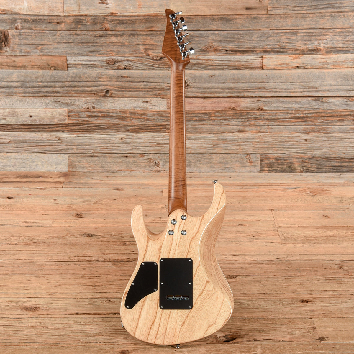 Suhr Custom Shop Modern HH Walnut - View 5 | MusicMarket