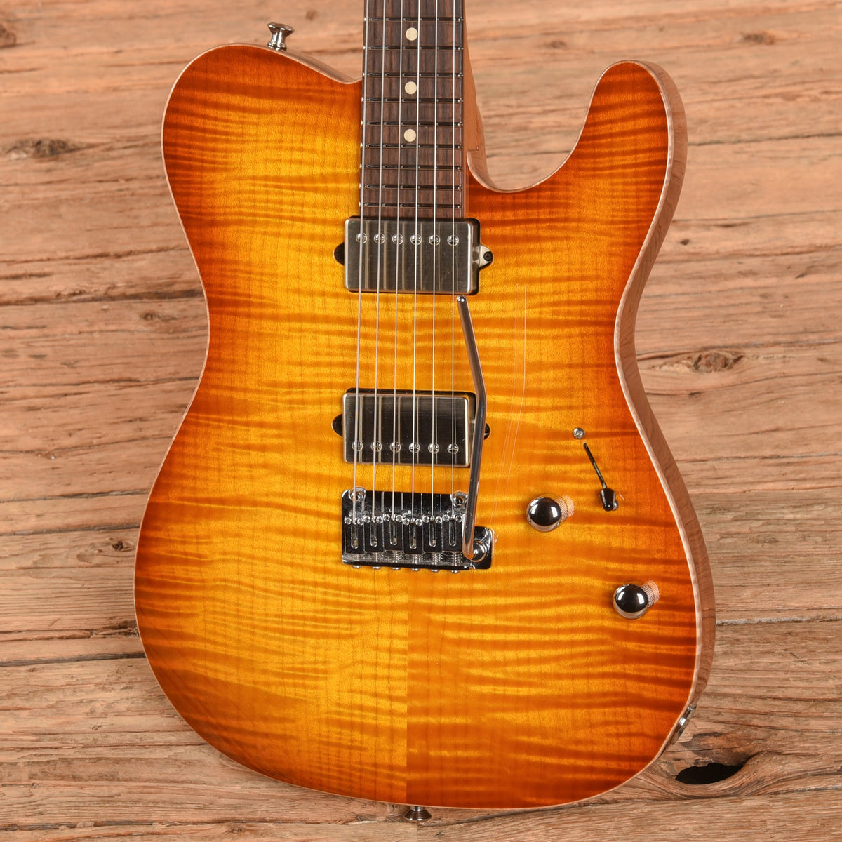 Suhr Modern T Honey Burst - View 2 | MusicMarket