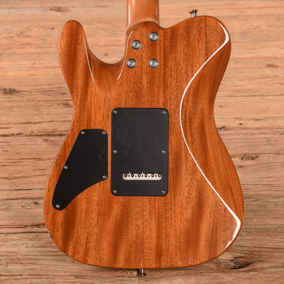 Suhr Modern T Honey Burst - View 3 | MusicMarket