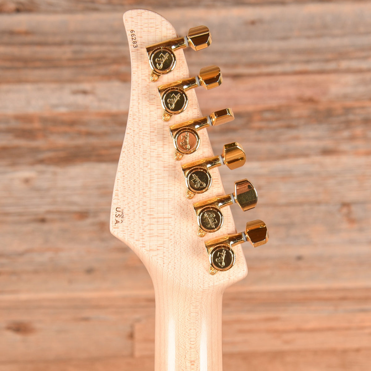 Suhr Standard Legacy Floyd Black - View 7 | MusicMarket
