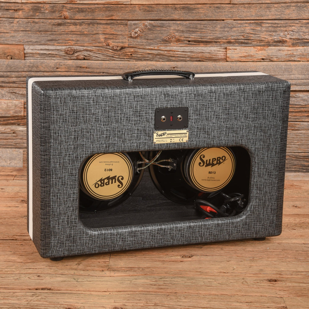Supro 1799 Statesman 2x12" Guitar Speaker Cab - View 2 | MusicMarket