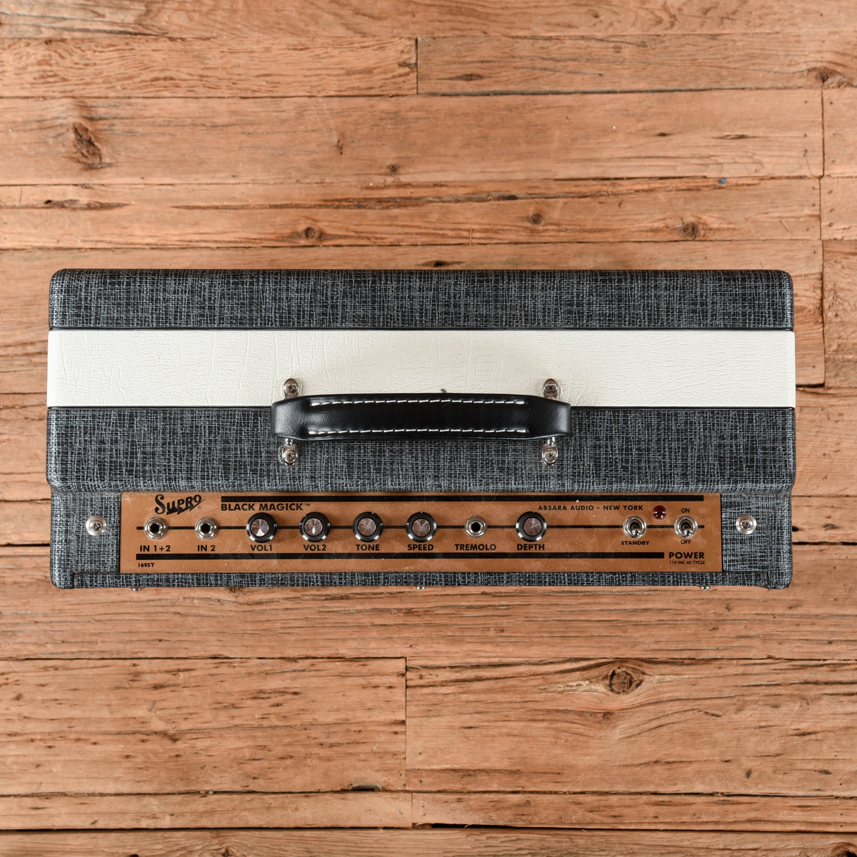 Supro Black Magick 1695T 24-Watt 1x12" Guitar Combo Amp - View 3 | MusicMarket