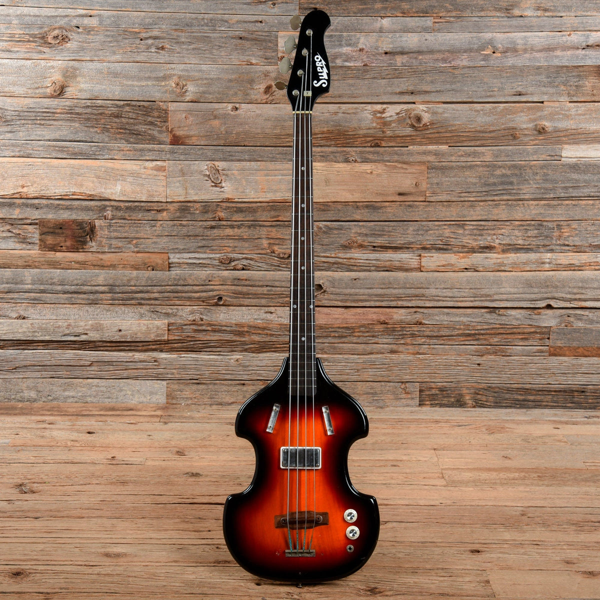 Supro Violin Bass Sunburst 1960s - View 4 | MusicMarket