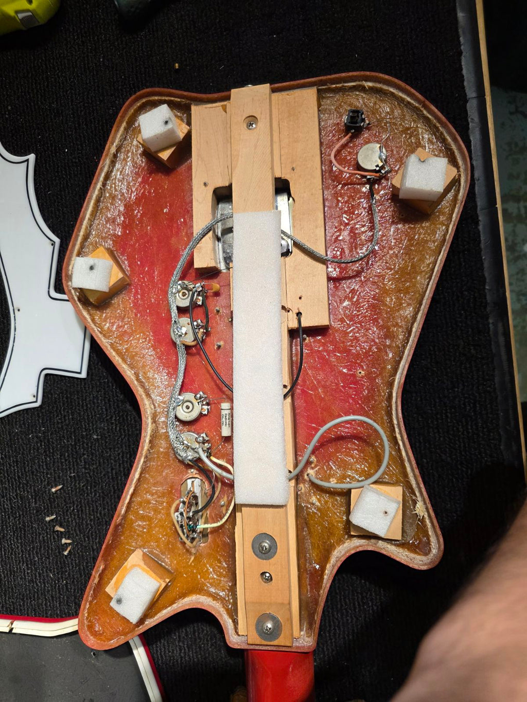 Supro JB Hutto Red 1966 - View 9 | MusicMarket
