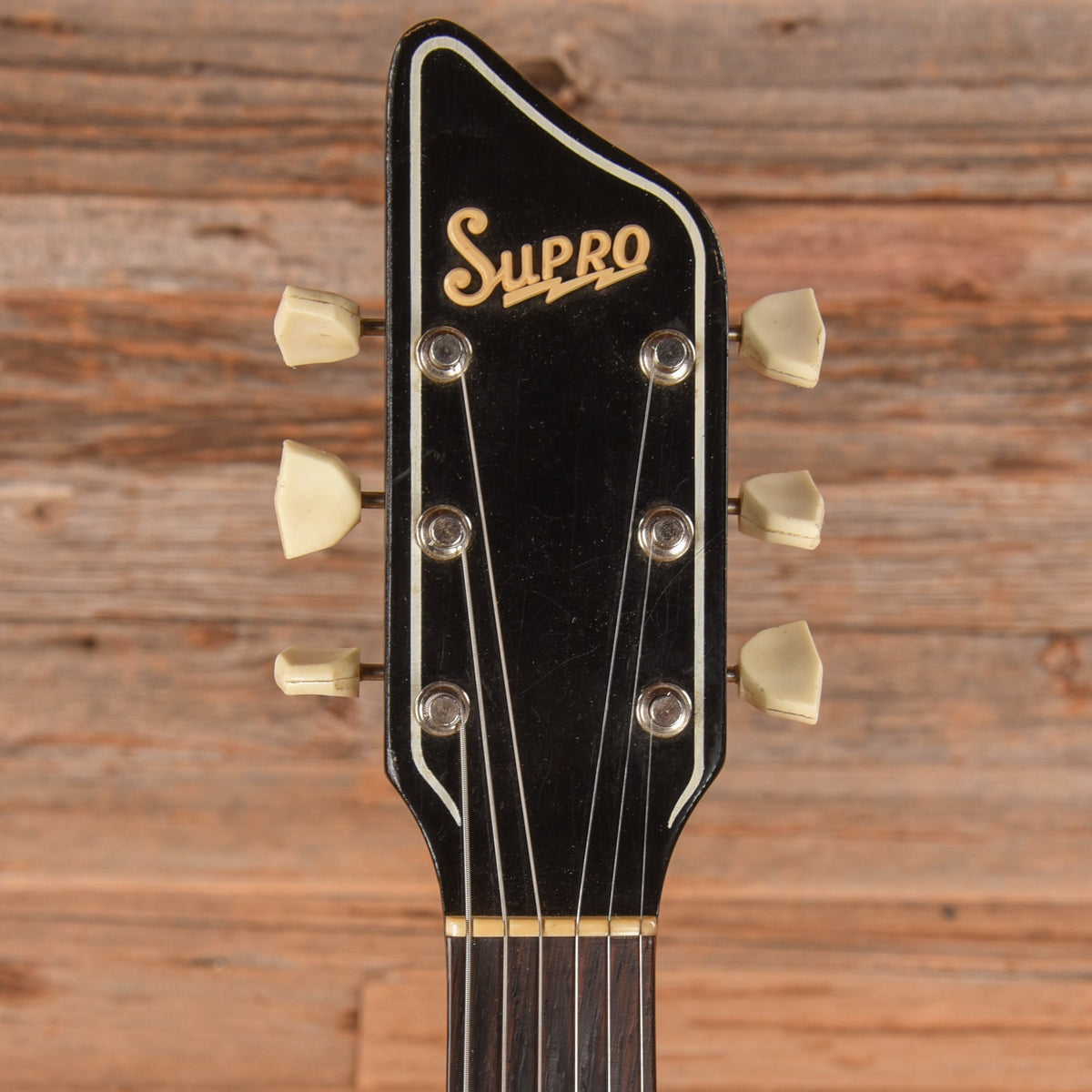Supro Dualtone White 1962 - View 6 | MusicMarket