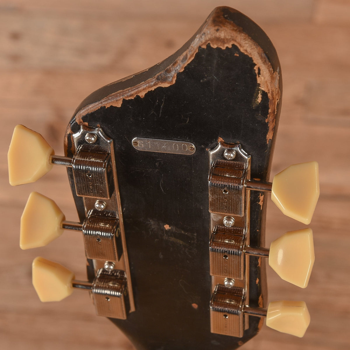 Supro Martinique Val-Trol Ermine White 1960s - View 13 | MusicMarket