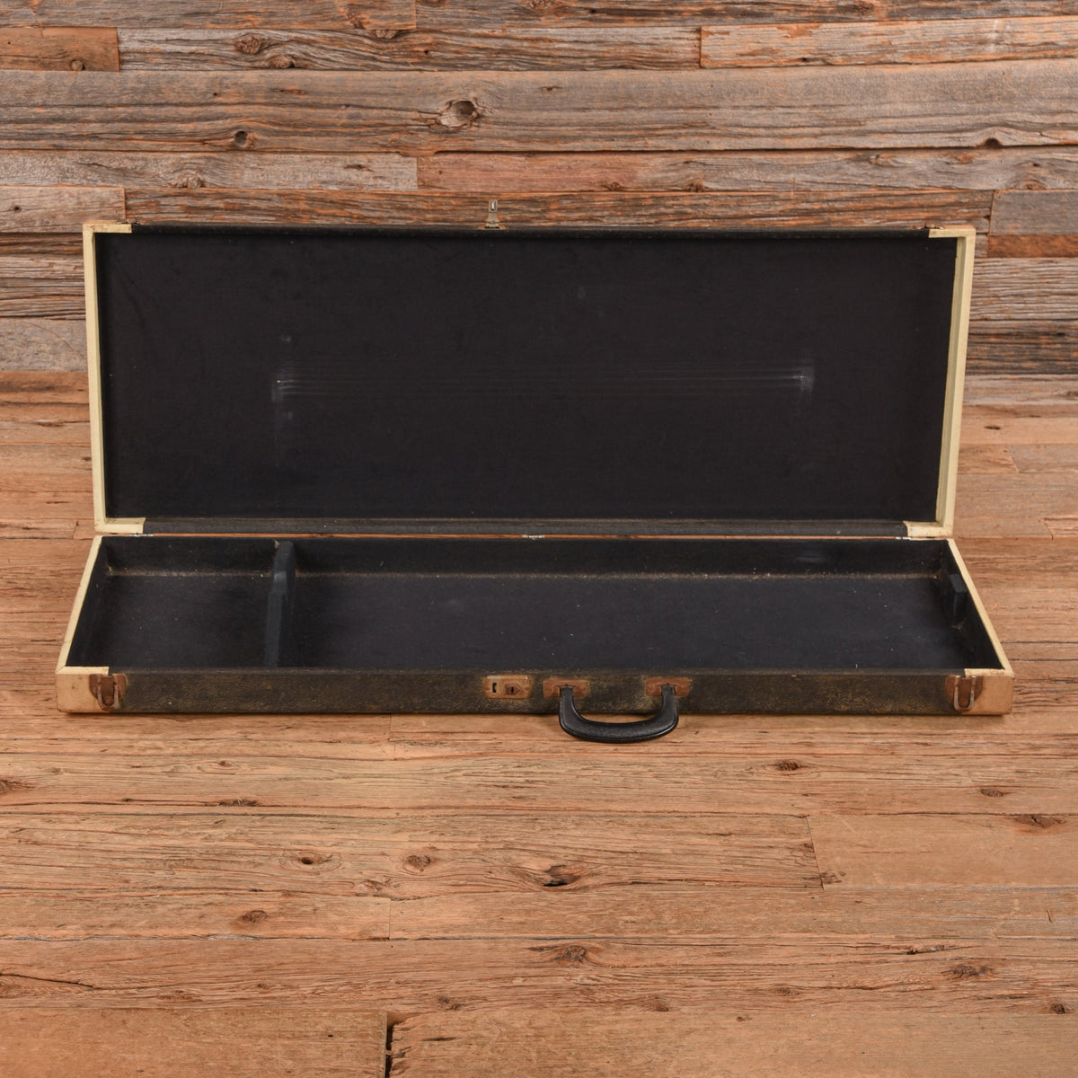 Supro Tonemaster Black 1960s - View 9 | MusicMarket