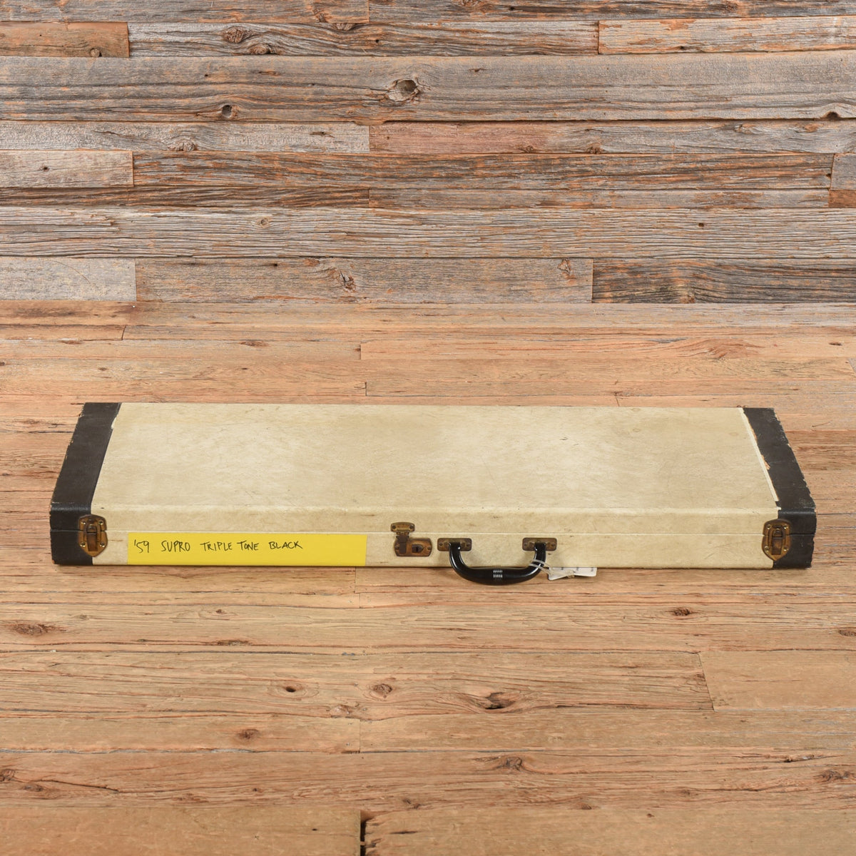 Supro Triple-Tone Guitar Model 1575 Black 1959 - View 8 | MusicMarket