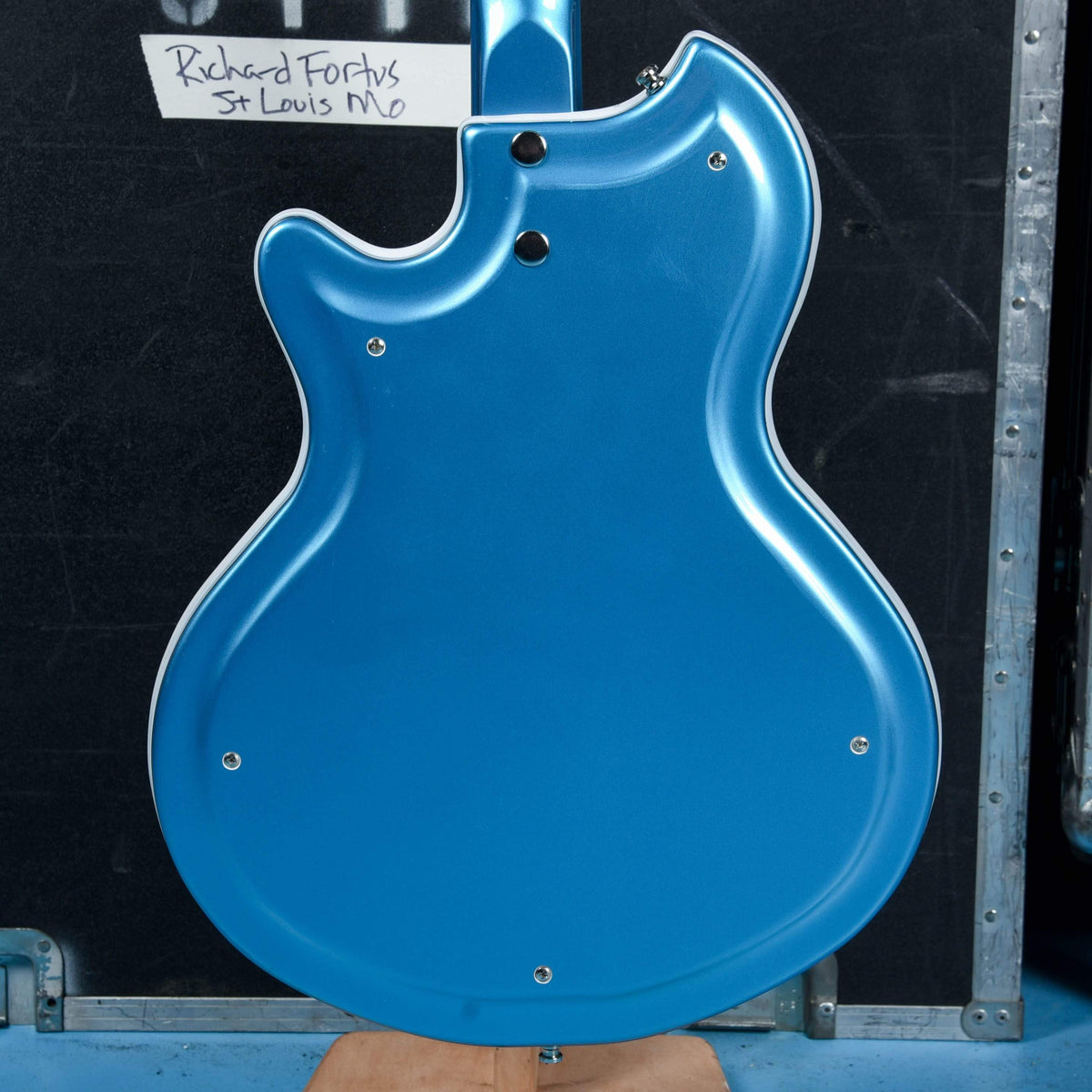 Supro Americana Series Sahara - View 4 | MusicMarket