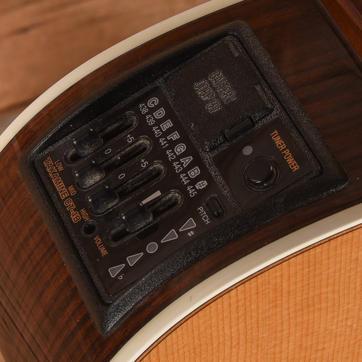 Takamine EF460SC Natural - View 8 | MusicMarket