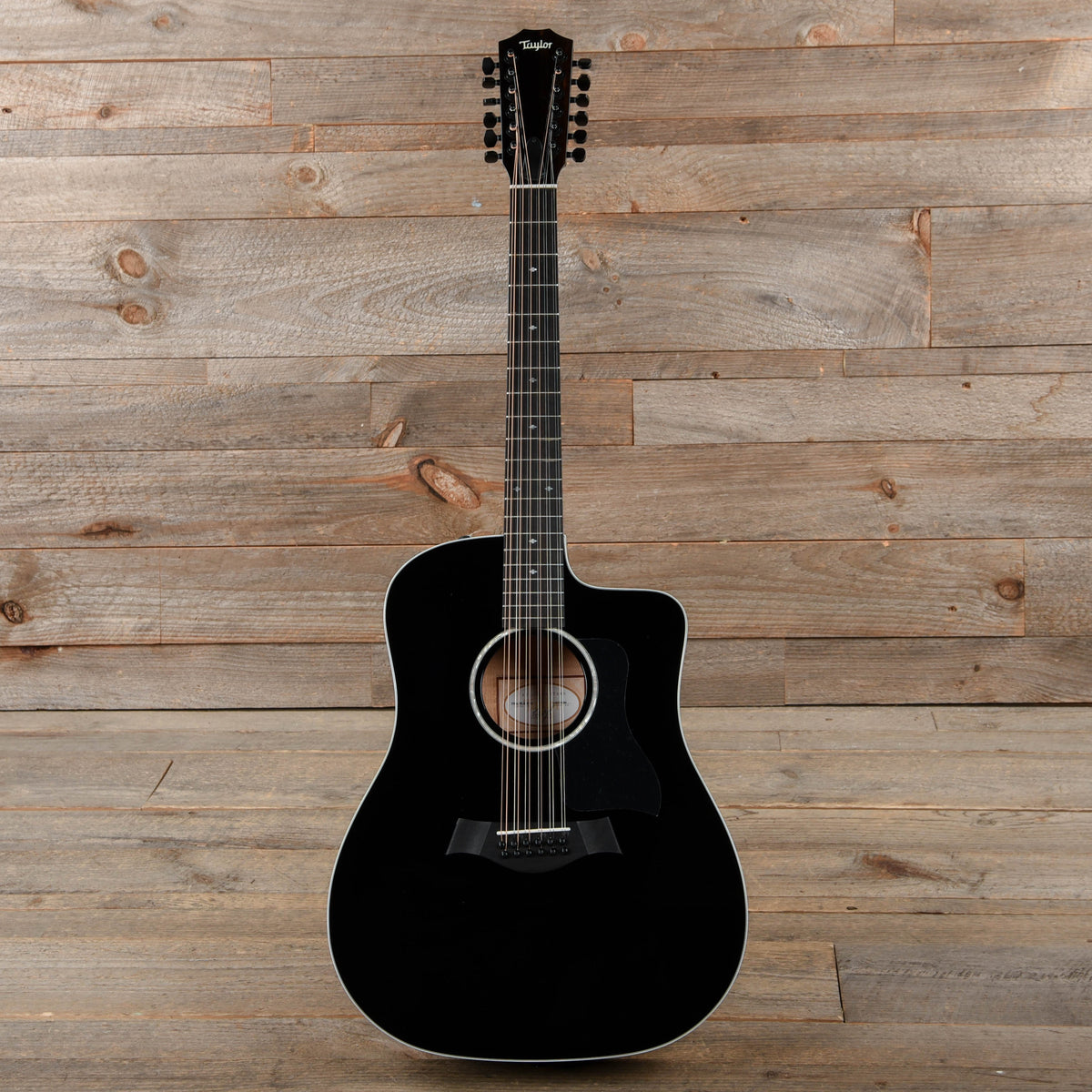 Taylor 250ce-BLK Deluxe 12-String Dreadnought Sitka/Maple Black ES2 - View 4 | MusicMarket