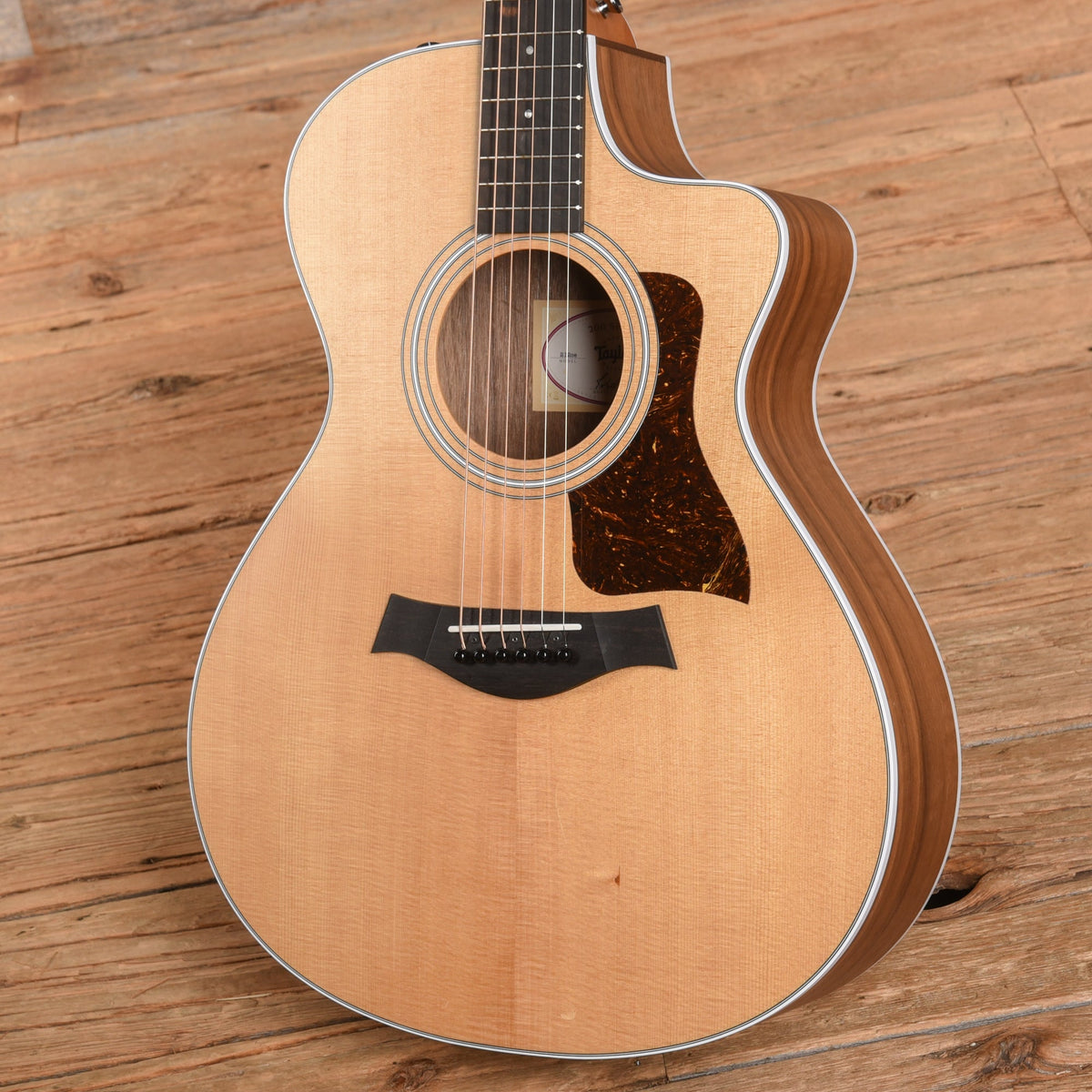 Taylor 212ce Natural 2021 - View 2 | MusicMarket