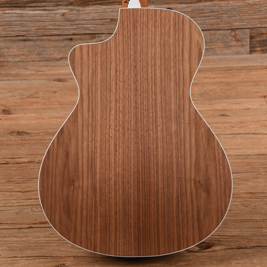 Taylor 212ce Walnut Natural 2024 - View 3 | MusicMarket
