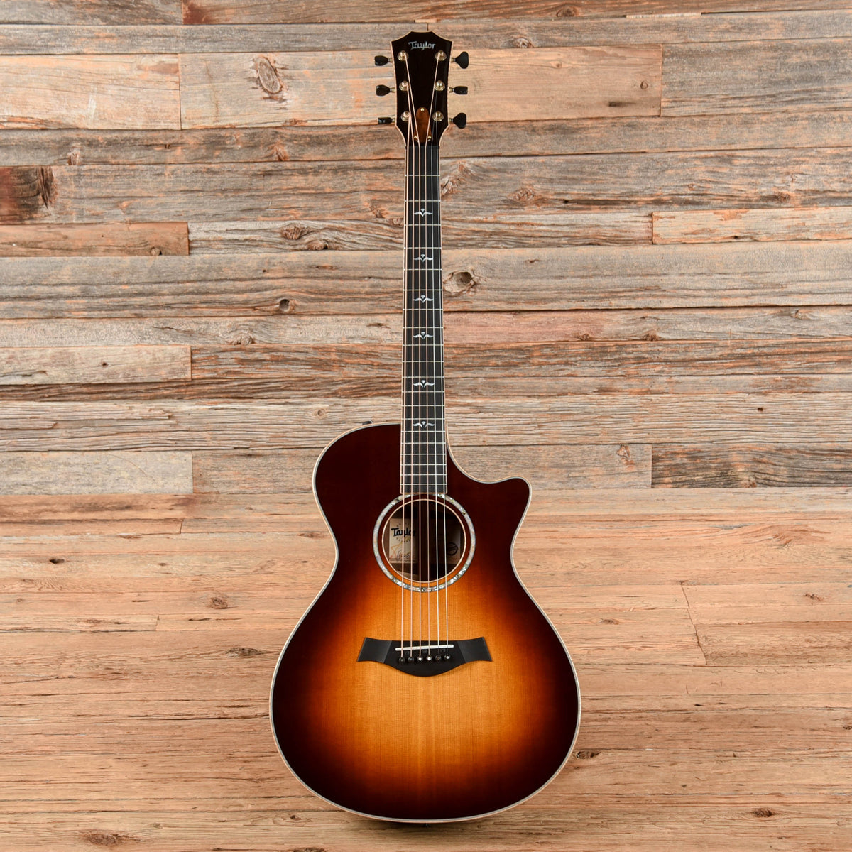 Taylor Custom Grand Concert Western Red Cedar/AA Walnut ES2 w/Figured Maple Binding Tobacco Sunburst 2024 - View 4