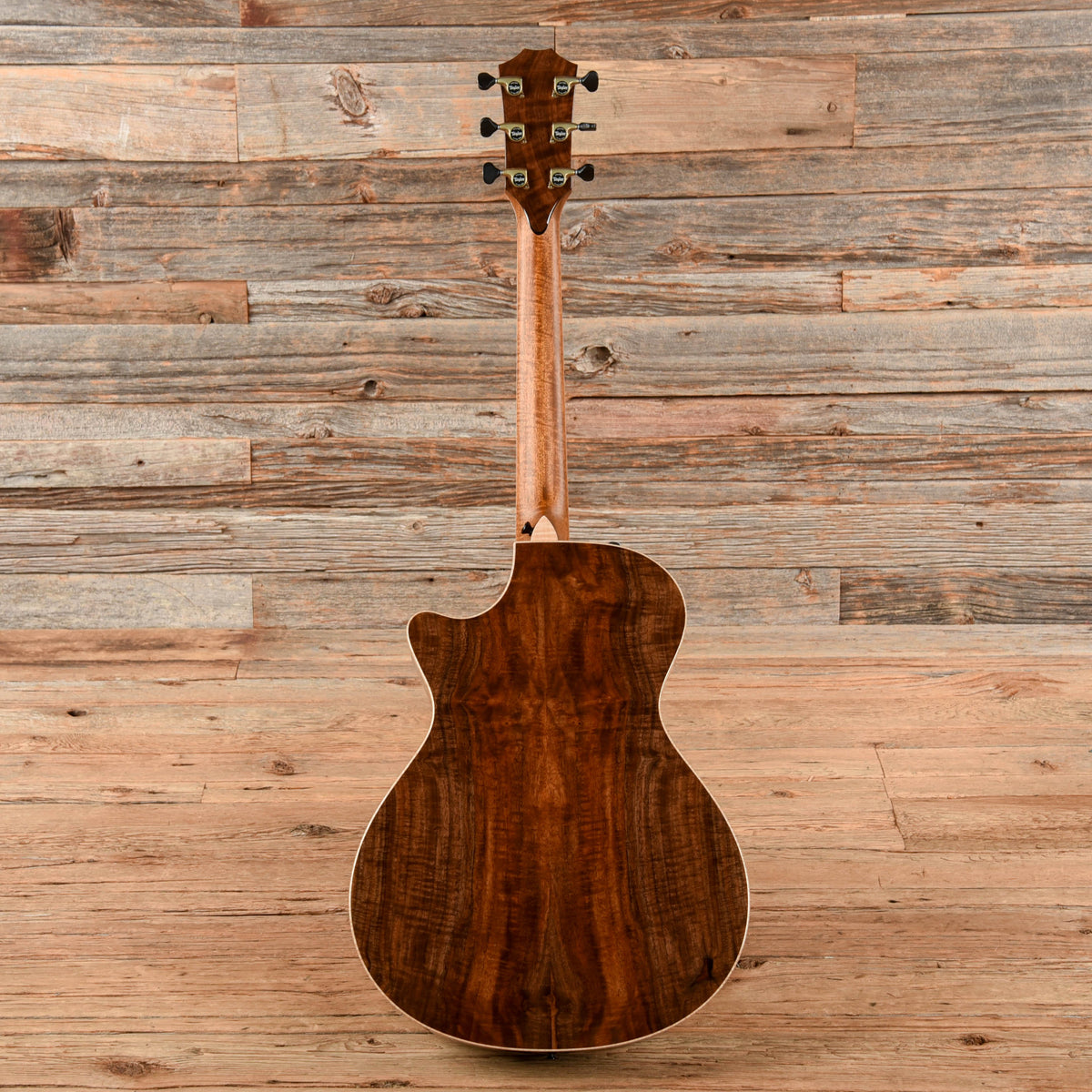Taylor Custom Grand Concert Western Red Cedar/AA Walnut ES2 w/Figured Maple Binding Tobacco Sunburst 2024 - View 5