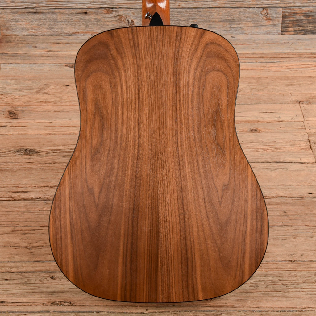 Taylor 110e Natural 2018 - View 3 | MusicMarket