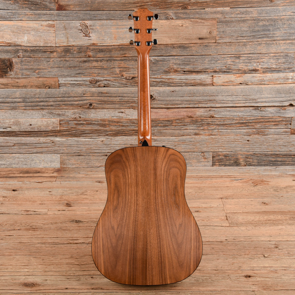 Taylor 110e Natural 2018 - View 5 | MusicMarket