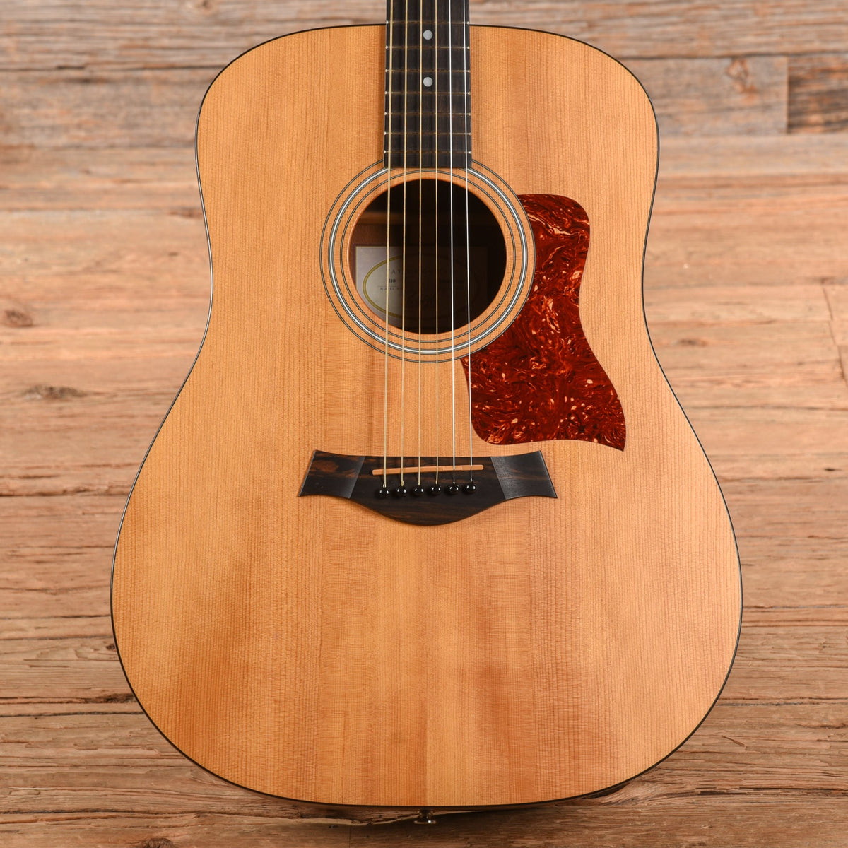 Taylor 210 Natural 2004 - MusicMarket