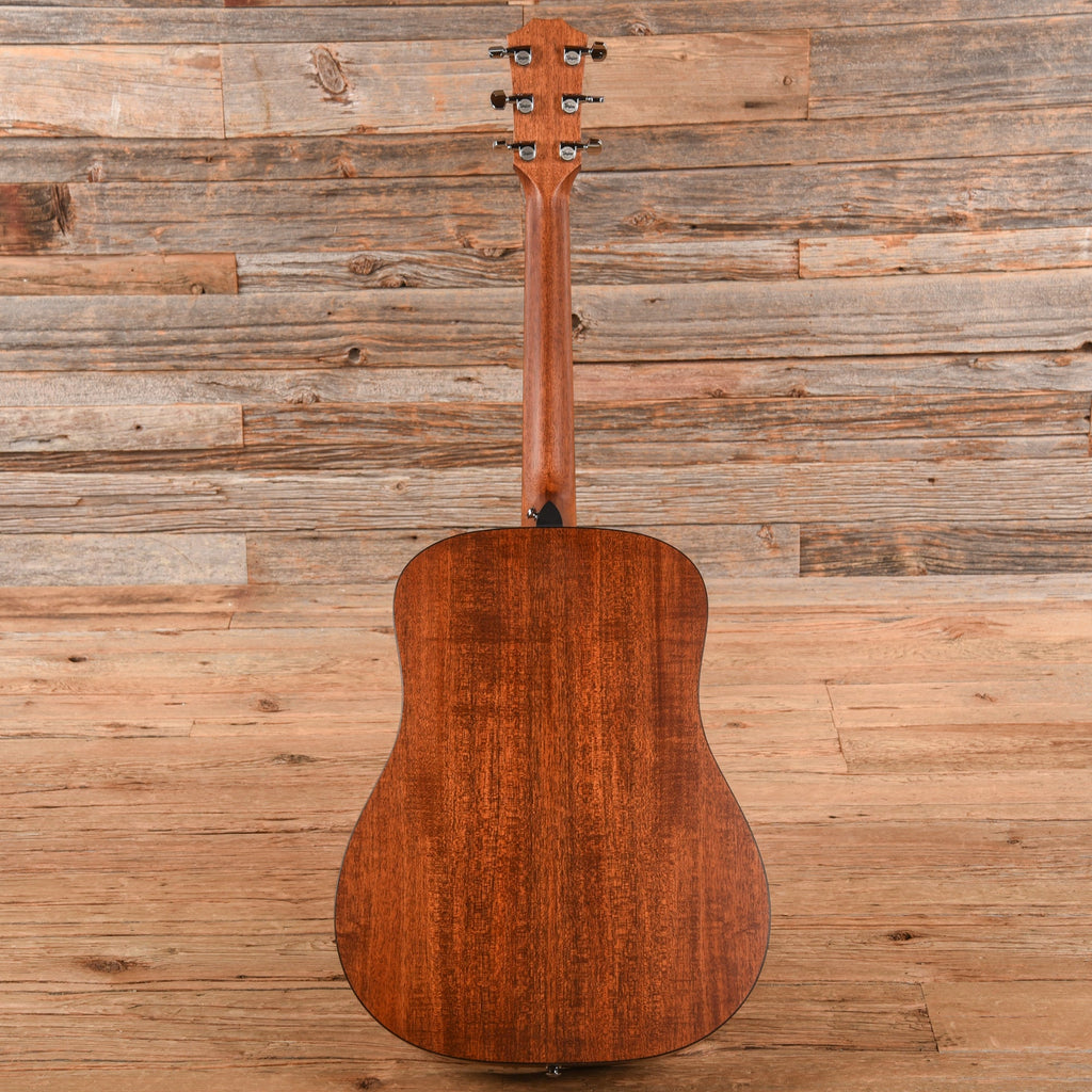 Taylor 310 Natural 2004 - View 5 | MusicMarket