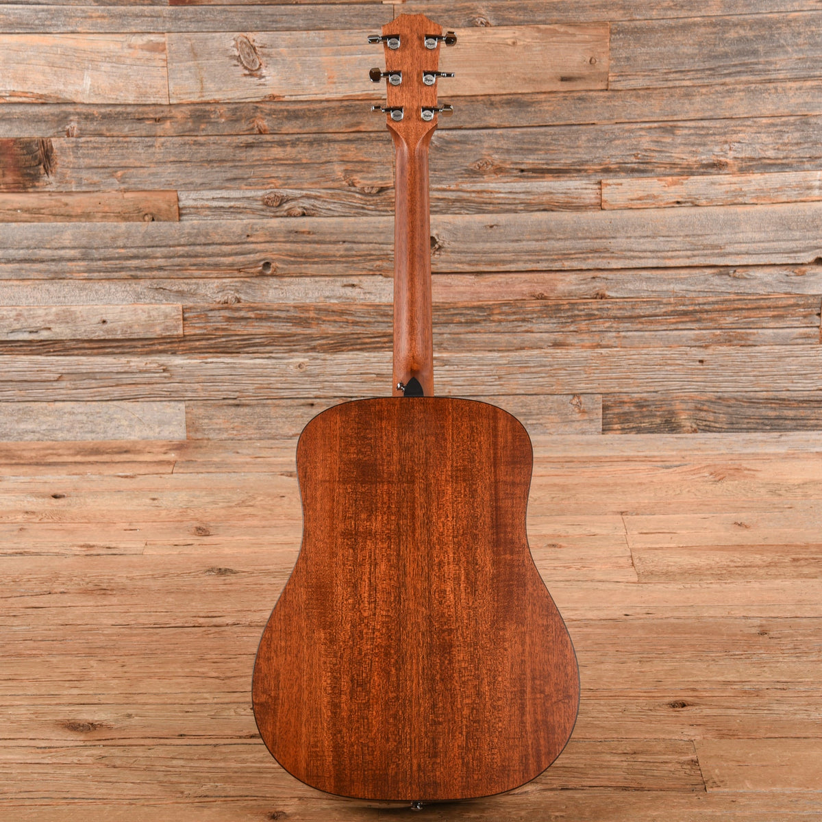 Taylor 310 Natural 2004 - View 5 | MusicMarket
