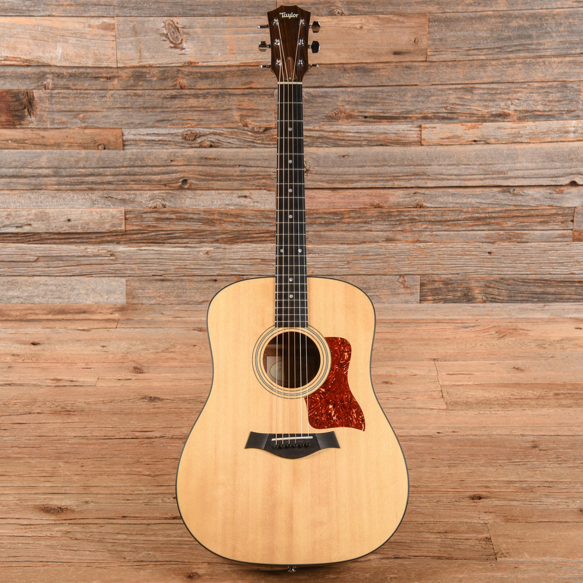 Taylor 310 Natural 2004 - View 4 | MusicMarket