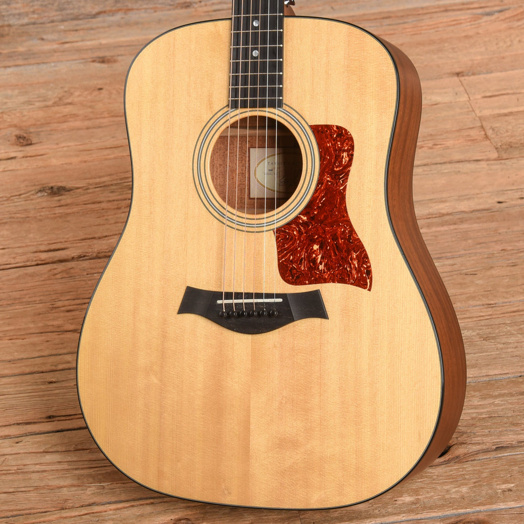 Taylor 310 Natural 2004 - View 2 | MusicMarket