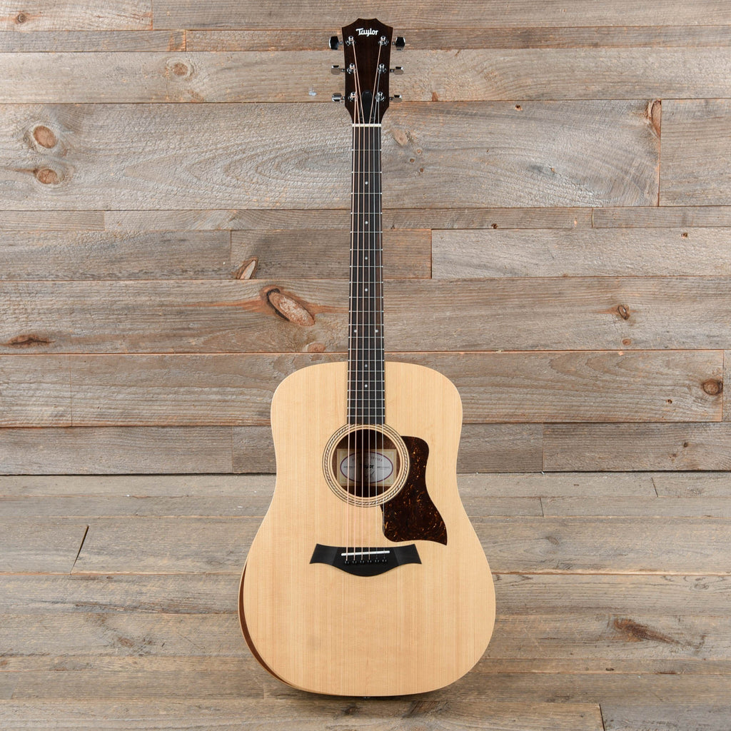 Taylor Academy 10 Dreadnought Sitka/Walnut Natural - View 4 | MusicMarket