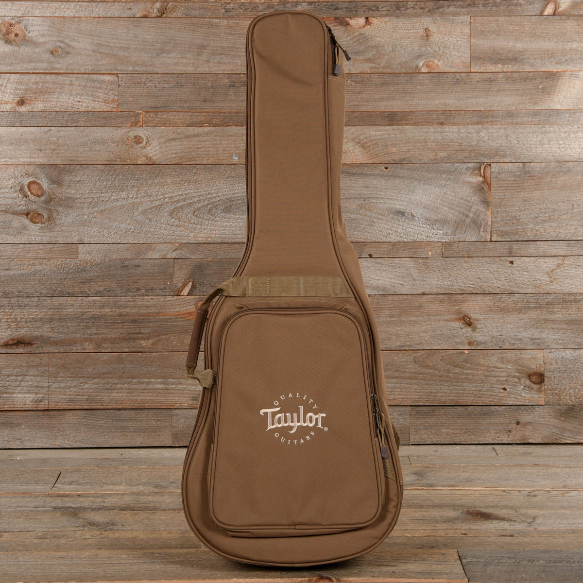 Taylor Academy 10e Dreadnought Sitka/Walnut Natural ES-B - View 8 | MusicMarket