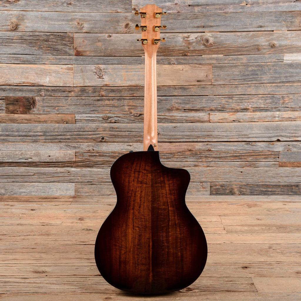 Taylor 224ce-K DLX Koa Grand Auditorium Shaded Edgeburst LEFTY - View 5 | MusicMarket