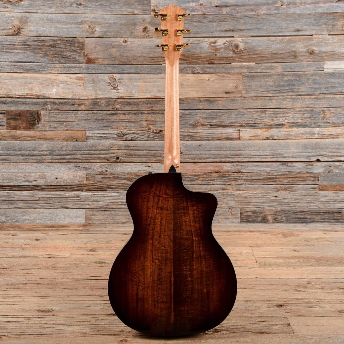 Taylor 224ce-K DLX Koa Grand Auditorium Shaded Edgeburst LEFTY - View 5 | MusicMarket
