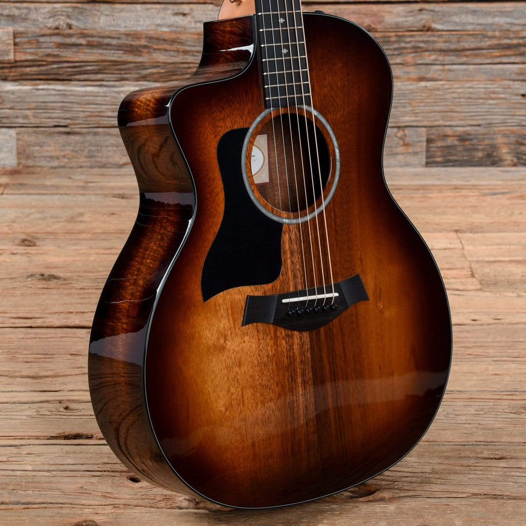 Taylor 224ce-K DLX Koa Grand Auditorium Shaded Edgeburst LEFTY - View 2 | MusicMarket