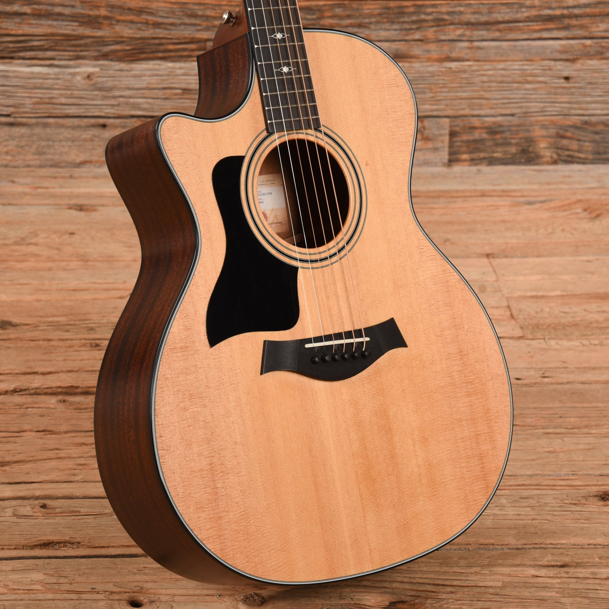 Taylor 314ce Natural LEFTY - View 2 | MusicMarket