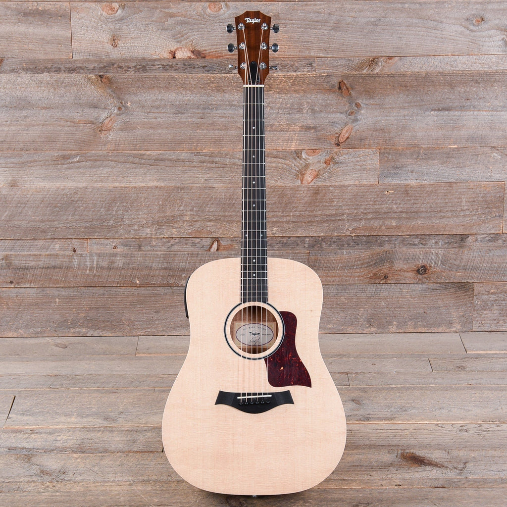 Taylor BBT-e Big Baby Taylor Sitka/Walnut Natural ES-B - View 4 | MusicMarket