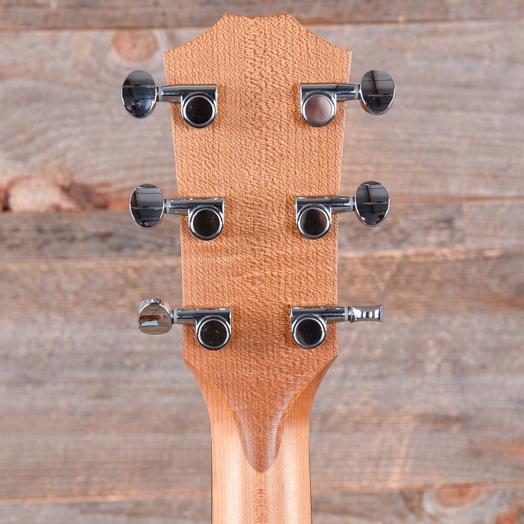 Taylor BBT-e Big Baby Taylor Sitka/Walnut Natural ES-B - View 7 | MusicMarket